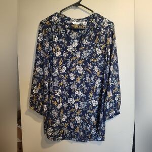 Reitmans Navy Floral Blouse , Size Medium